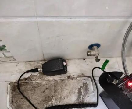 商洛市屋顶漏水维修公司分享下卫生间漏水的危害及解决方法